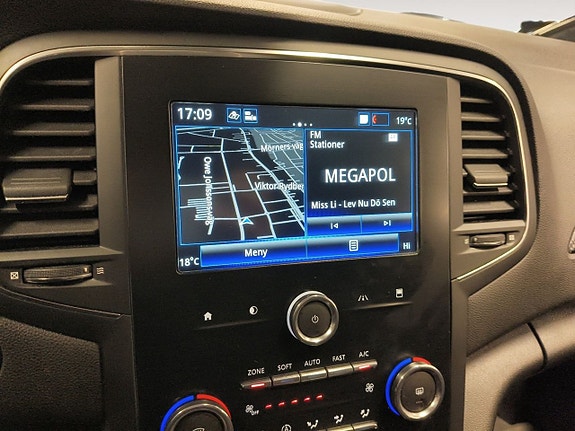 Renault Megane 17 of 21