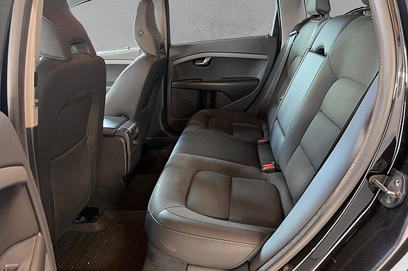 Volvo V70 15 of 17