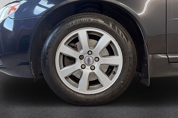 Volvo V70 9 of 17