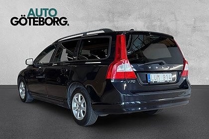 Volvo V70 4 of 17