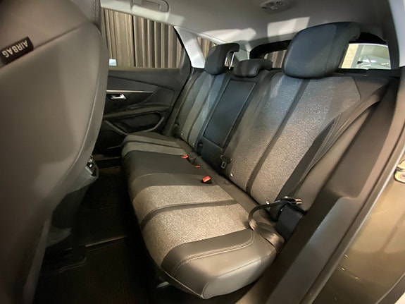 Peugeot 3008 8 of 30