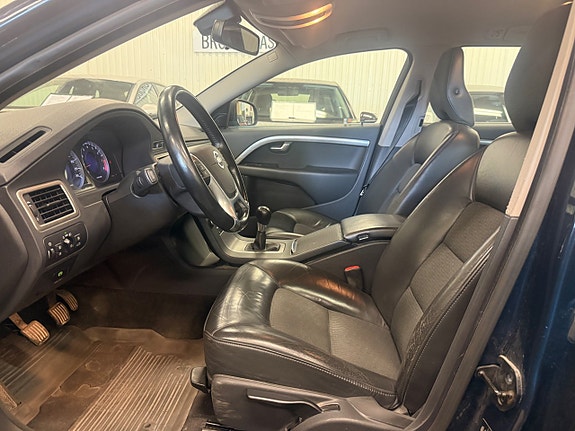 Volvo V70 5 of 5