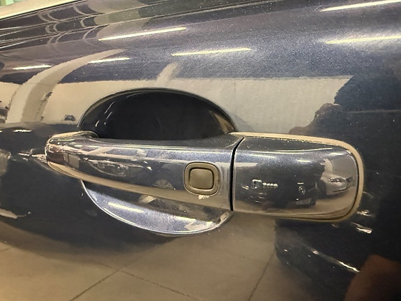 Volvo V70 3 of 5