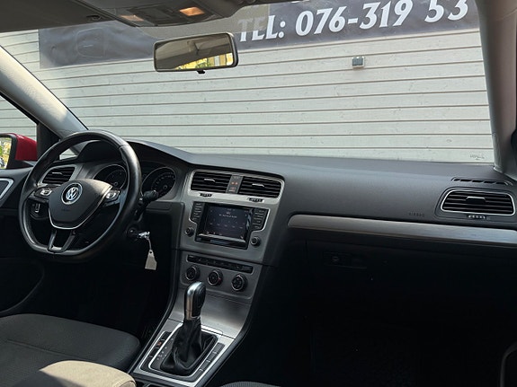 Volkswagen Golf VII 10 of 10