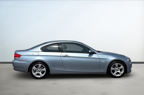 BMW 320d 6 of 21