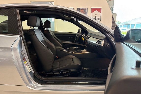 BMW 320d 19 of 21