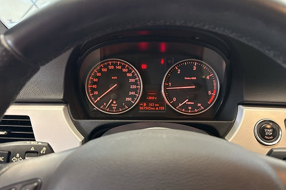 BMW 320d 16 of 21
