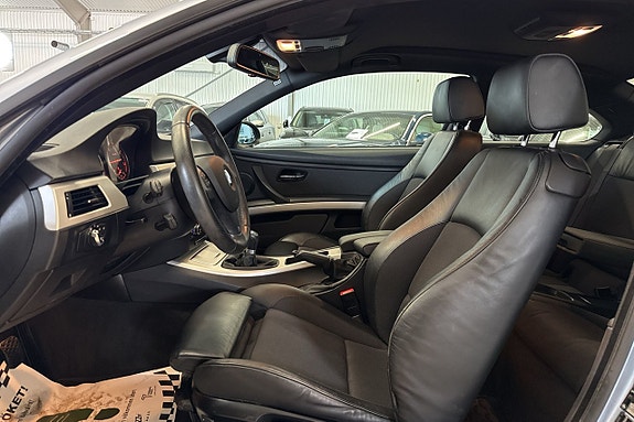 BMW 320d 12 of 21