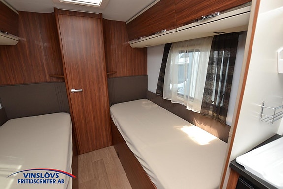 Adria Matrix M 670 SLT 15 of 22