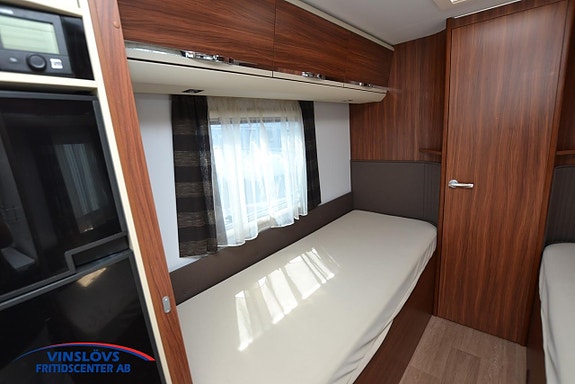 Adria Matrix M 670 SLT 14 of 22