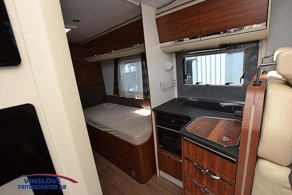 Adria Matrix M 670 SLT 11 of 22