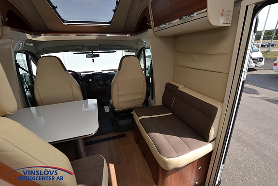 Adria Matrix M 670 SLT 10 of 22
