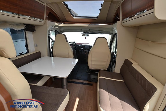 Adria Matrix M 670 SLT 8 of 22