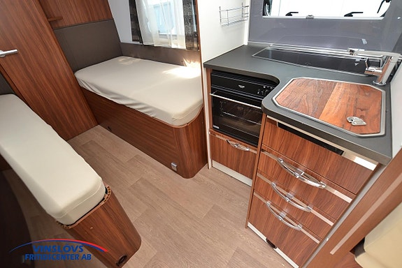 Adria Matrix M 670 SLT 12 of 22