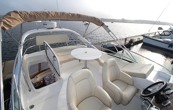 Jeanneau Prestige 42 Flybridge 5 of 5