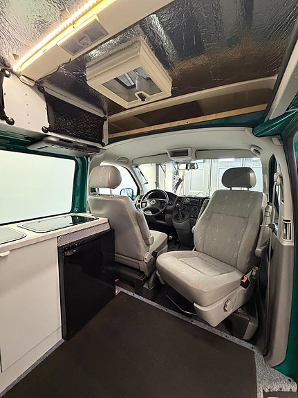 Volkswagen Caravelle 2.0 | "California" | Solceller | Dragkrok| Backkamera 11 of 16