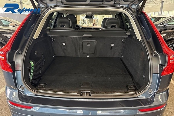 Volvo XC60 16 of 23