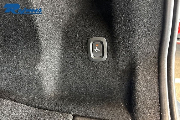 Volvo XC60 17 of 23