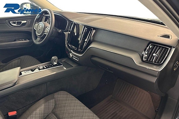 Volvo XC60 13 of 23