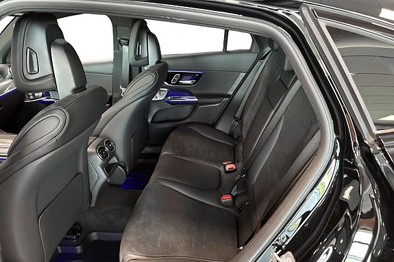Mercedes-Benz GLC300 e 10 of 27