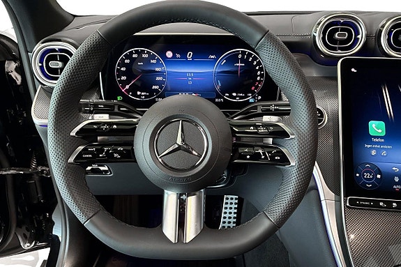 Mercedes-Benz GLC300 e 15 of 27