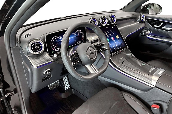 Mercedes-Benz GLC300 e 7 of 27