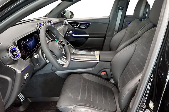 Mercedes-Benz GLC300 e 8 of 27