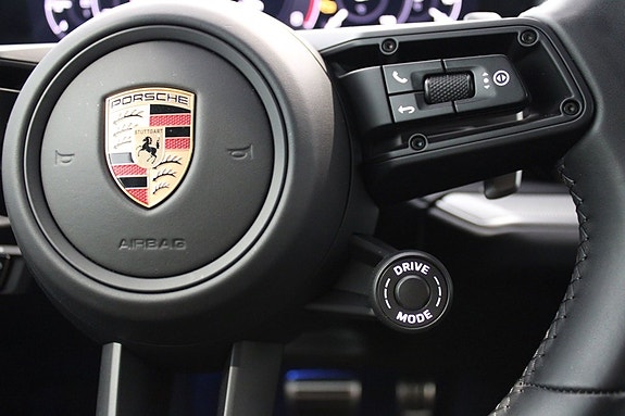 Porsche Cayenne S 13 of 23