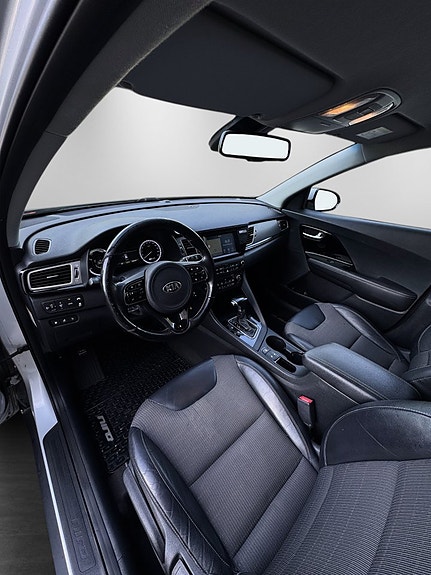 Kia Niro 13 of 24