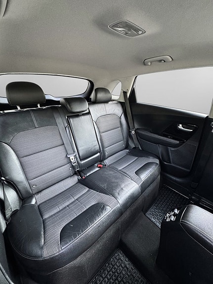 Kia Niro 22 of 24