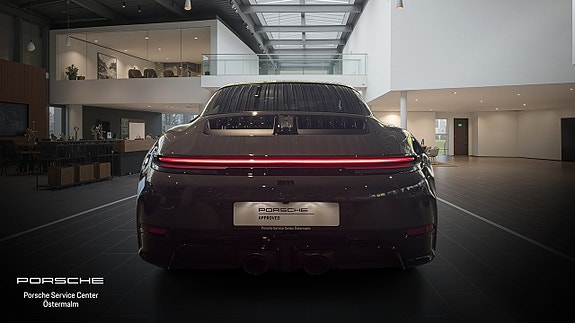 Porsche 911 Targa 4 GTS 8 of 15