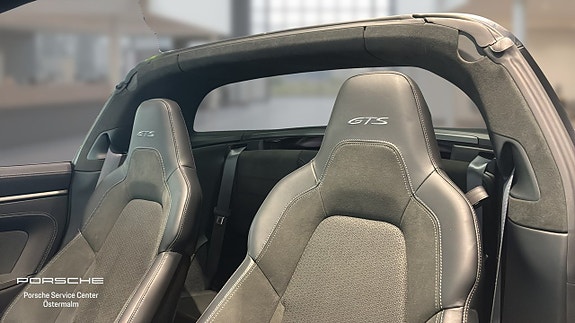 Porsche 911 Targa 4 GTS 5 of 15
