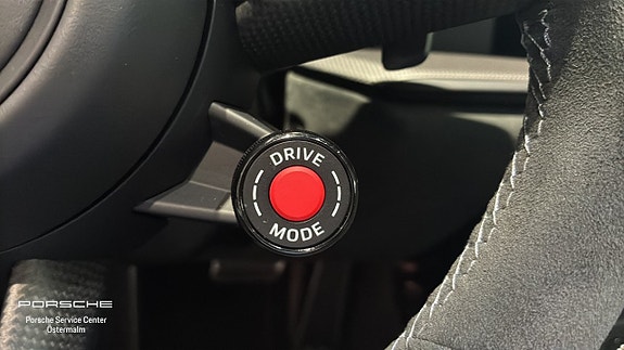 Porsche 911 Targa 4 GTS 14 of 15