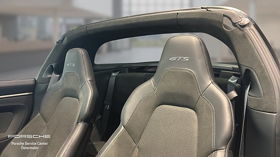 Porsche 911 Targa 4 GTS 5 of 15