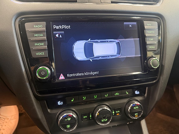 Skoda Octavia 7 of 16