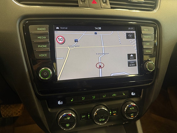 Skoda Octavia 9 of 16