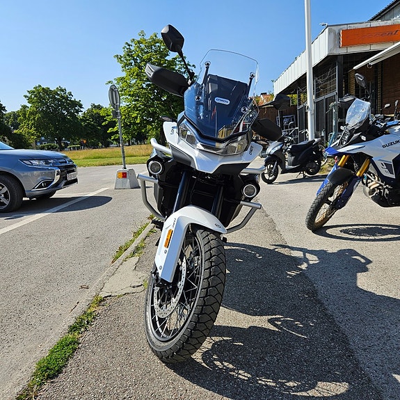 CFMOTO 800MT EXPLORE-ES 2 of 5
