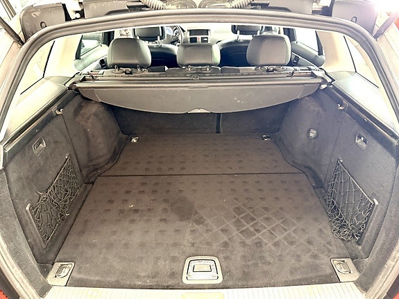 Mercedes-Benz C220 12 of 12