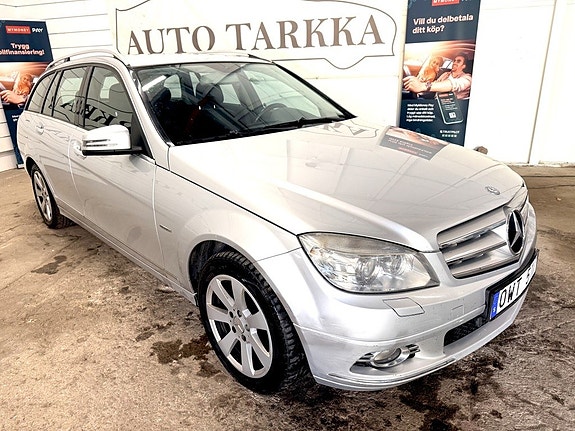 Mercedes-Benz C220 3 of 12