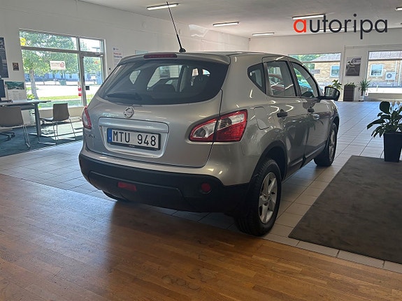 Nissan Qashqai 4 of 5