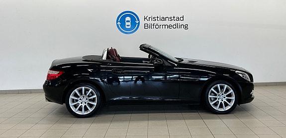 Mercedes-Benz SLK200 4 of 5