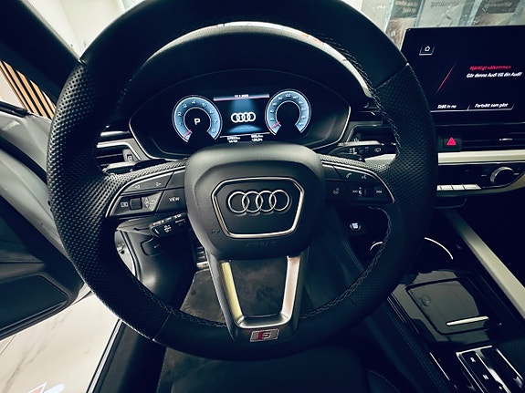 Audi A4 15 of 30
