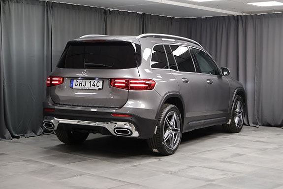 Mercedes-Benz GLB200 2 of 28