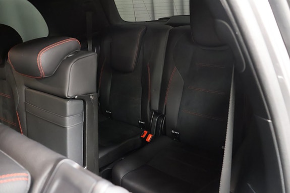 Mercedes-Benz GLB200 13 of 28