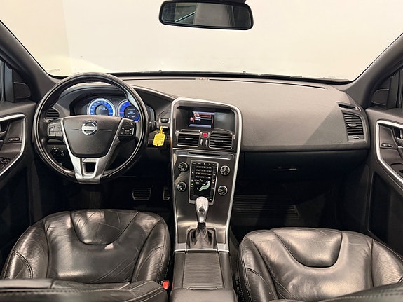 Volvo XC60 10 of 19
