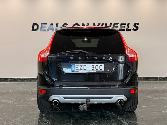 Volvo XC60 8 of 19