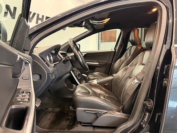 Volvo XC60 12 of 19
