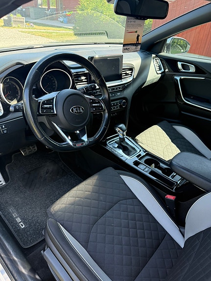 Kia Ceed 3 of 5