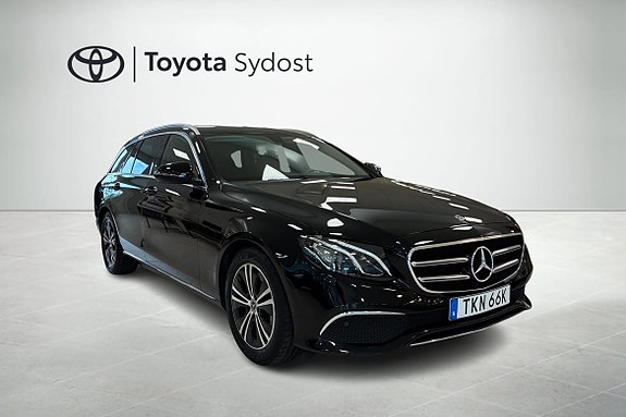 Mercedes-Benz E200 18 of 18