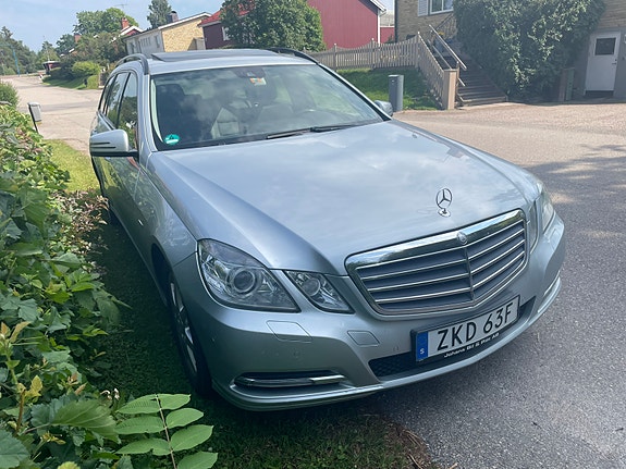 Mercedes-Benz 350 SE 10 of 10